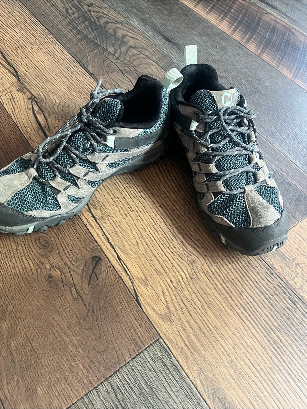 Woman’s Merrell Yokota Low Top Boot